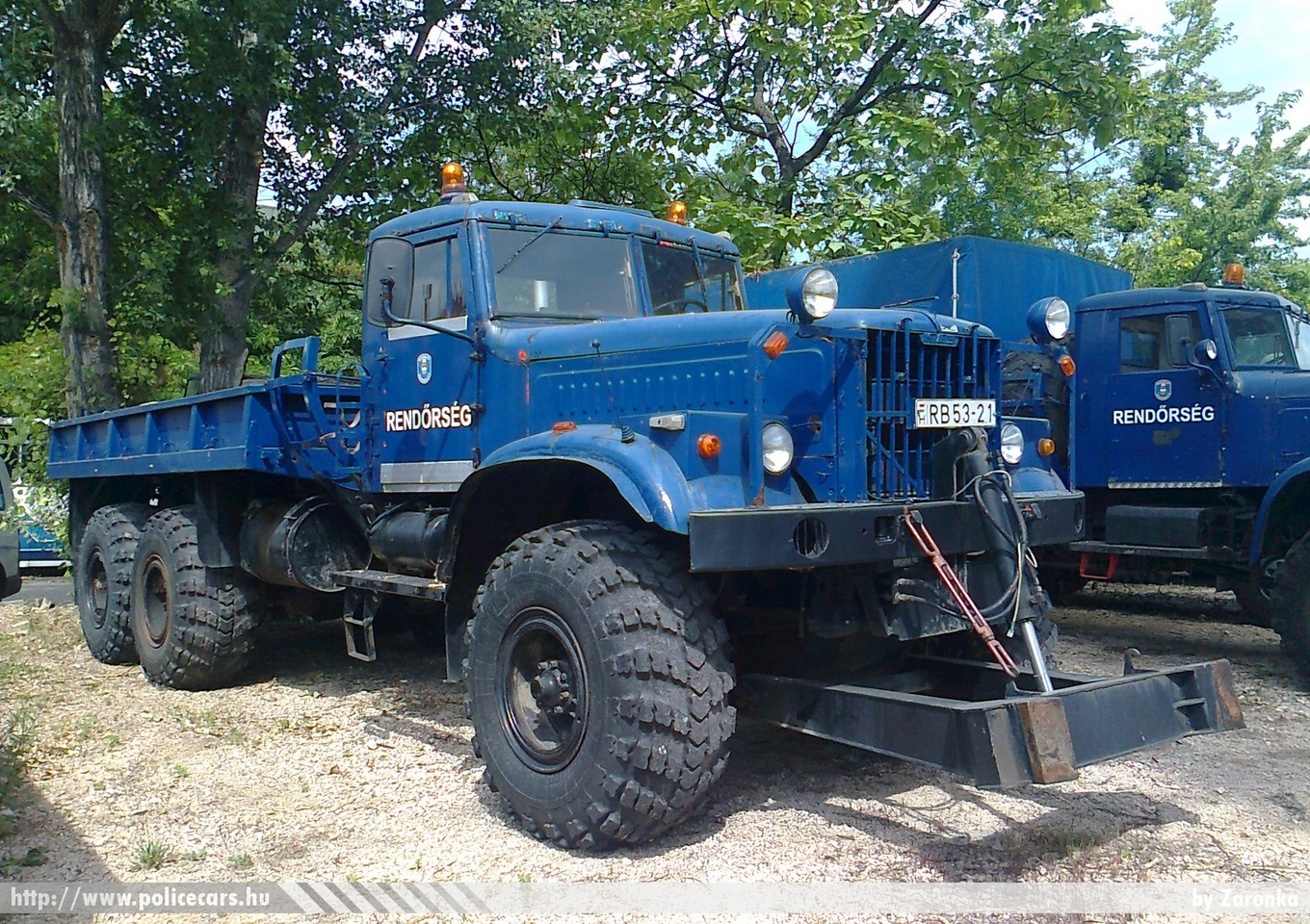 KrAZ 255B, fotó: Zaronka
Keywords: rendőrség rendőr rendőrautó magyar Magyarország RB53-21 hungarian Hungary police policecar