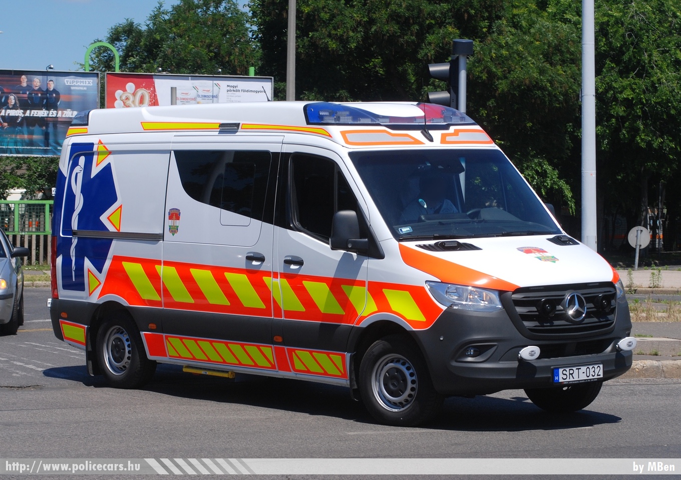 Mercedes Sprinter III, fotó: MBen
Keywords: rendőrség rendőr rendőrautó magyar Magyarország hungarian Hungary police policecar mentő mentőautó ambulance SRT-032