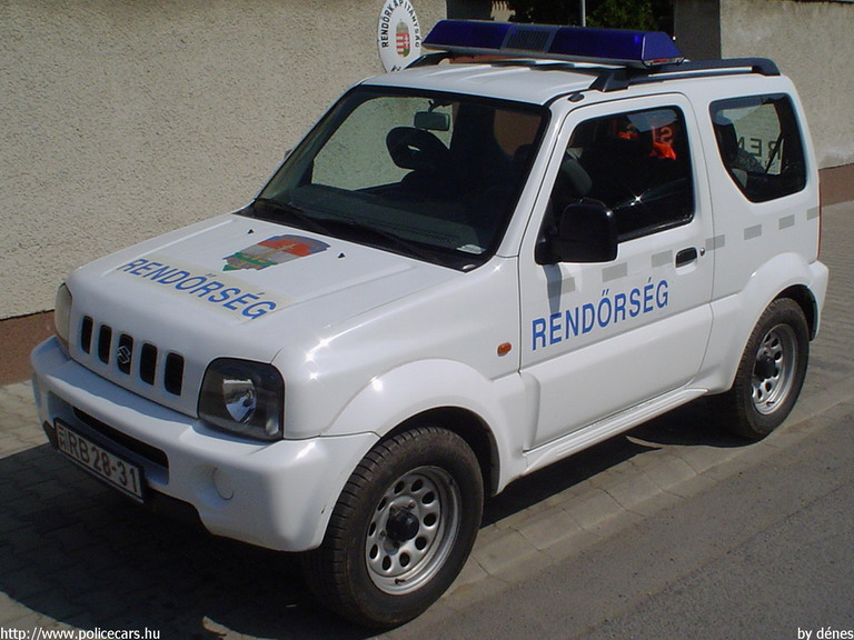 Suzuki Jimny, fotó: dénes
Keywords: rendőr rendőrautó rendőrség magyar Magyarország RB28-31