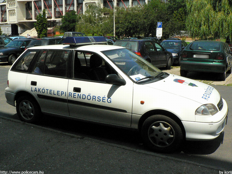 Suzuki Swift, fotó: korij
Keywords: rendőr rendőrautó rendőrség magyar Magyarország RB73-88