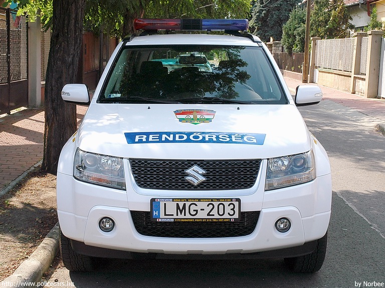 Suzuki Grand Vitara, fotó: Norbee
Keywords: rendőr rendőrautó rendőrség magyar Magyarország LMG-203