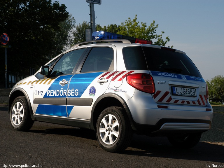 Suzuki SX4 4x4, fotó: Norbee
Keywords: rendőr rendőrautó rendőrség magyar Magyarország LJG-669