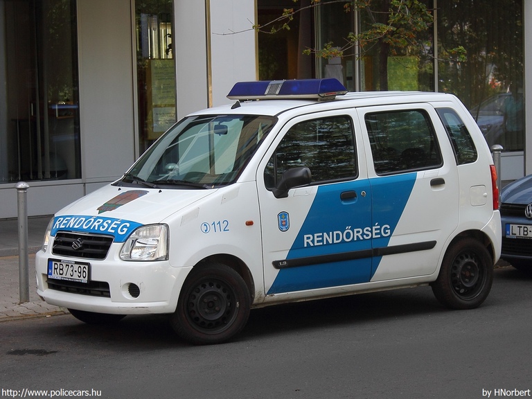 Suzuki WagonR+ 1.3, fotó: HNorbert
Keywords: rendőrautó rendőrség rendőr magyar Magyarország RB73-96