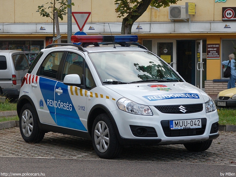 Suzuki SX4, fotó: MBen
Keywords: rendőr rendőrautó rendőrség magyar Magyarország MUU-042