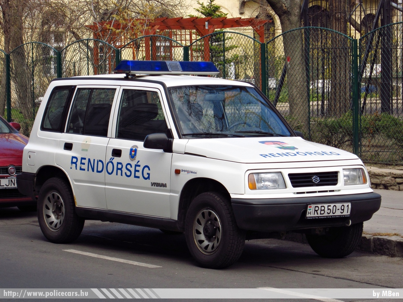 Suzuki Vitara, fotó: MBen
Keywords: magyar Magyarország rendőr rendőrautó rendőrség Hungary hungarian police policecar RB50-91