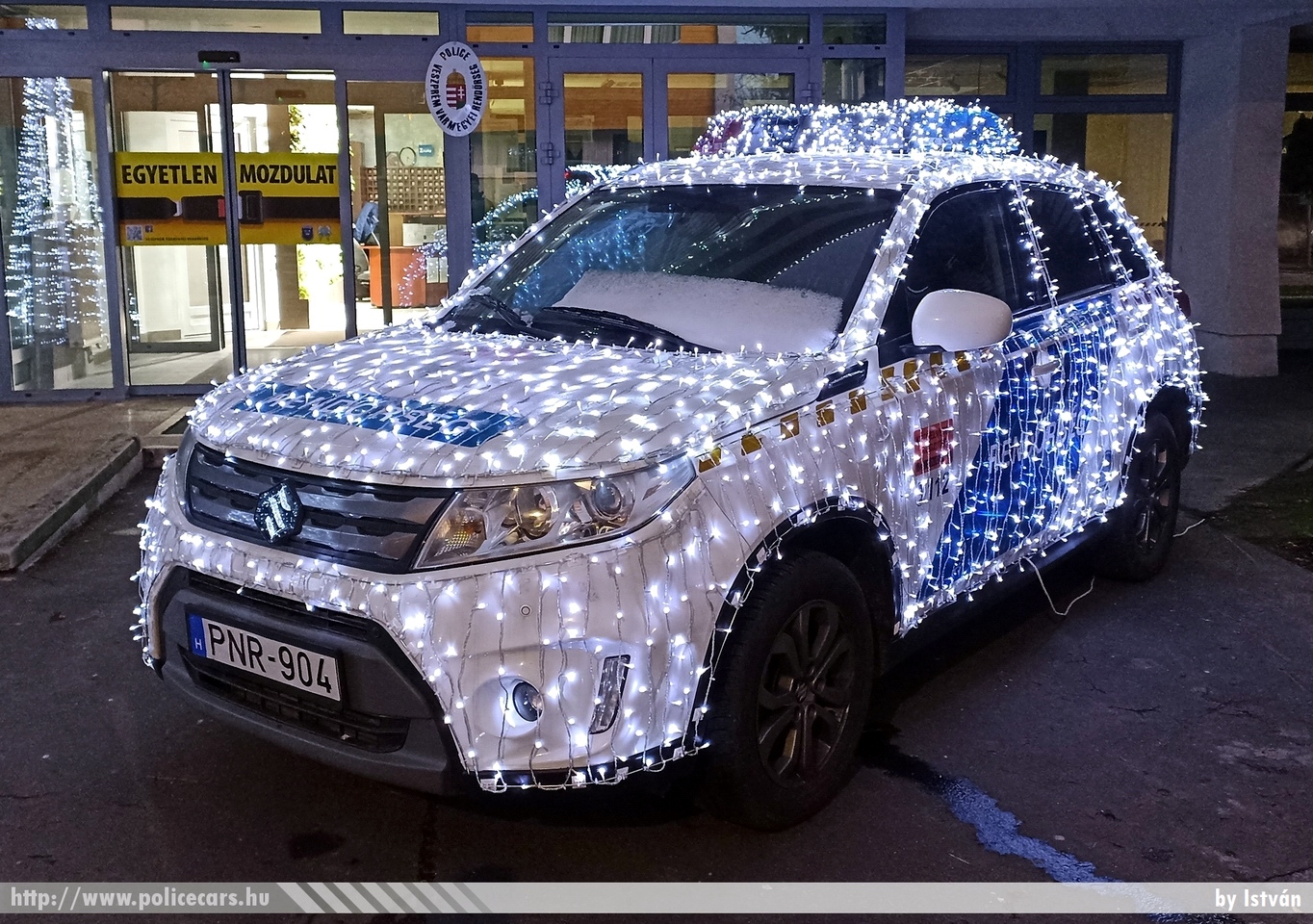 Suzuki Vitara, fotó: István
Keywords: magyar Magyarország rendőr rendőrautó rendőrség Hungary hungarian police policecar PNR-904