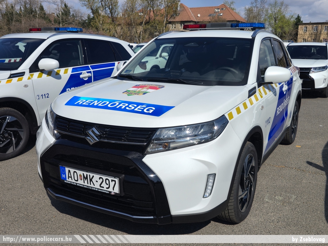Suzuki Vitara, fotó: Zseblovag
Keywords: magyar Magyarország rendőr rendőrautó rendőrség Hungary hungarian police policecar AOMK-297