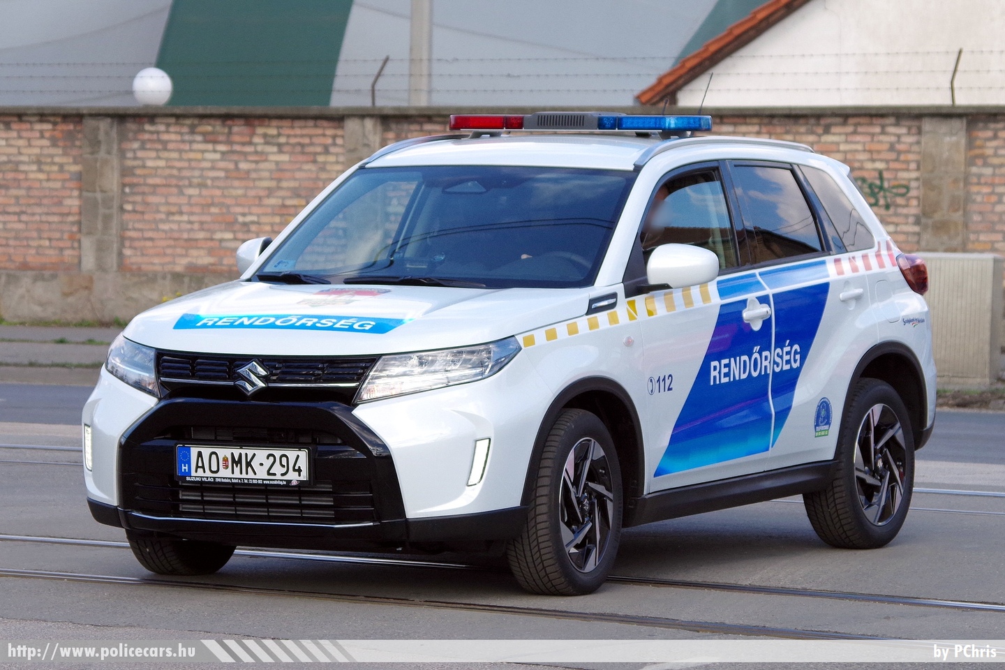 Suzuki Vitara, fotó: PChris
Keywords: magyar Magyarország rendőr rendőrautó rendőrség Hungary hungarian police policecar AOMK-294
