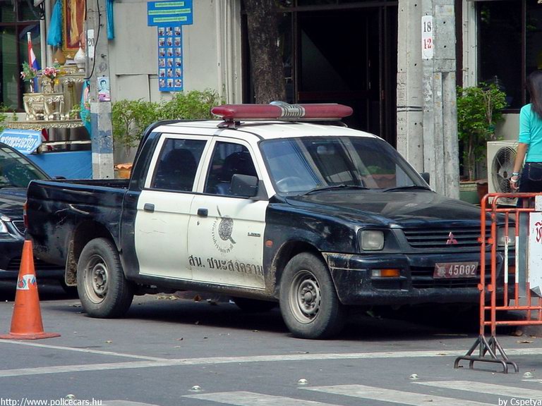 Mitsubishi L200, fotó: Cspetya
Keywords: thaiföld police rendőr rendőrség