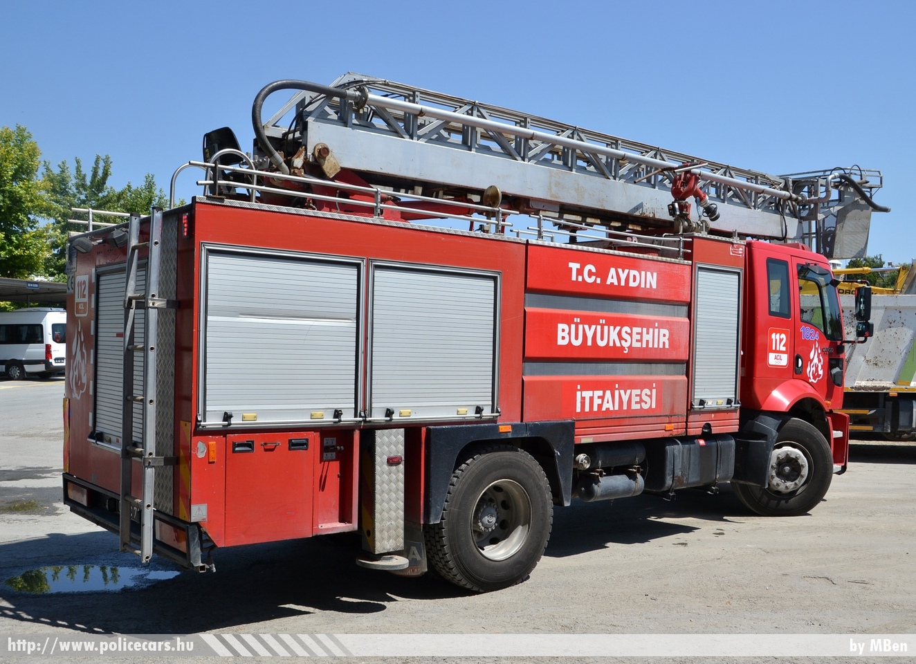 Ford Cargo, Kusadasi, fotó: MBen
Keywords: tûzoltó tûzoltóautó tûzoltóság fire firetruck turkey turkish török törökország