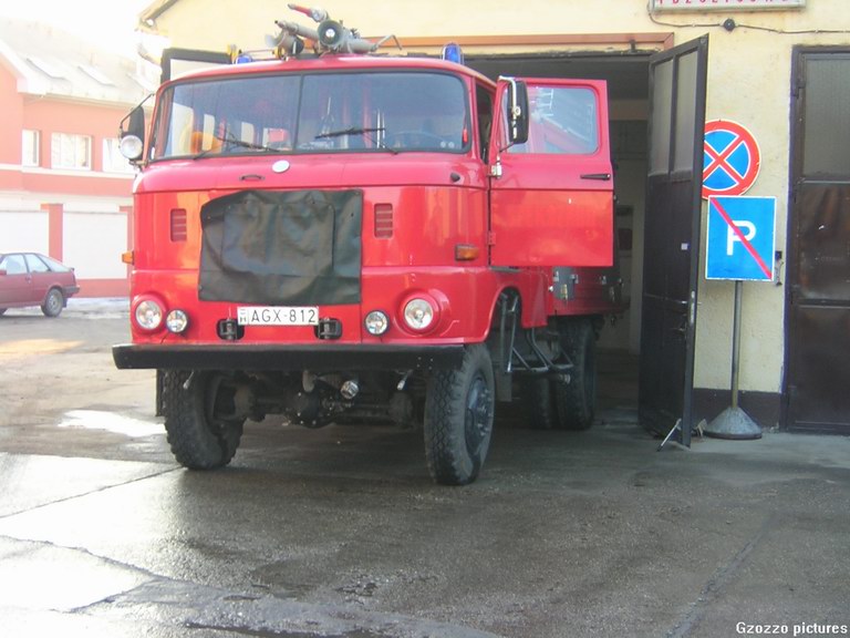 Ifa W50, Tamási Önkéntes Tûzoltóság, fotó: Gzozzo pictures
Keywords: ÖT tûzoltóautó tûzoltó tûzoltóság AGX-812 magyar Magyarország fire firetruck Hungary hungarian