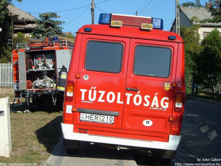 Daewoo Lublin, Pilisvörösvári Önkéntes Tûzoltó Egyesület, fotó: John Gábor

Keywords: tûzoltóautó tûzoltó ÖTE tûzoltóság magyar Magyarország HER-210 hungarian Hungary fire firetruck