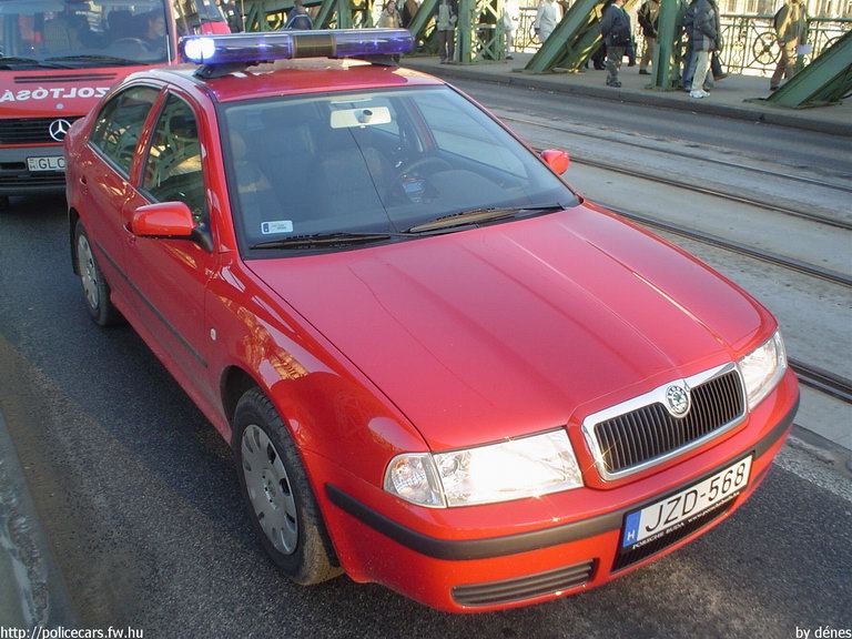Skoda Octavia, Budapest, Fõvárosi Tûzoltóparancsnokság, fotó: dénes
Keywords: HÖT tûzoltóautó magyar Magyarország tûzoltó tûzoltóság JZD-568 fire firetruck Hungary hungarian