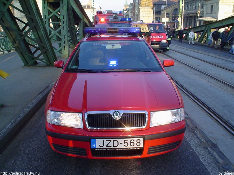 Skoda Octavia, Budapest, Fõvárosi Tûzoltóparancsnokság, fotó: dénes
Keywords: HÖT tûzoltóautó magyar Magyarország tûzoltó tûzoltóság JZD-568 fire firetruck Hungary hungarian