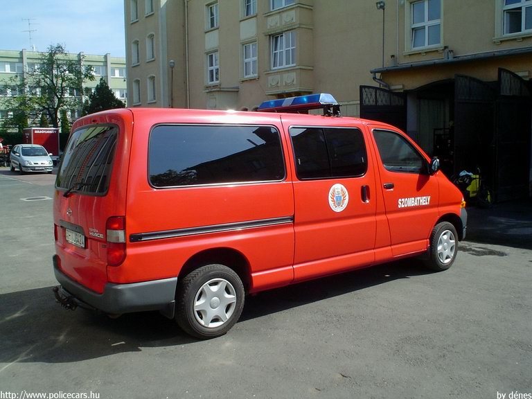 Toyota Hiace, Szombathelyi Hivatásos Önkormányzati Tûzoltóság, fotó: dénes
Keywords: HÖT tûzoltóautó magyar Magyarország tûzoltó tûzoltóság HIJ-424 fire firetruck Hungary hungarian