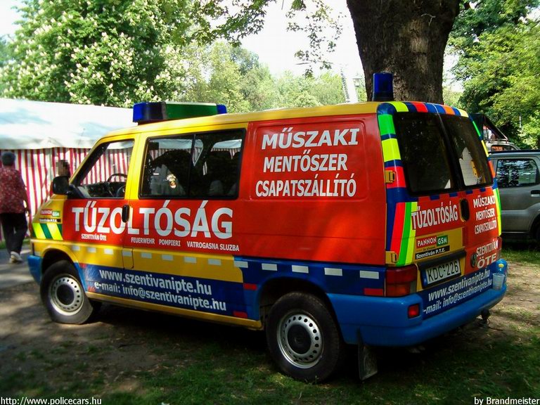 VW Transporter T4, Pilisszentiváni Önkéntes Tûzoltó Egyesület, fotó: Brandmeister
Keywords: tûzoltó tûzoltóság tûzoltóautó ÖTE magyar Magyarország KDC-226 hungarian Hungary fire firetruck