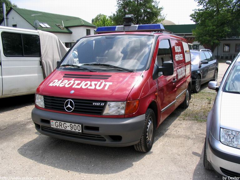 Mercedes Vito, Budapest, Fõvárosi Tûzoltóparancsnokság, fotó: Dexter
Keywords: HÖT tûzoltóautó magyar Magyarország tûzoltó tûzoltóság GRG-900 fire firetruck Hungary hungarian