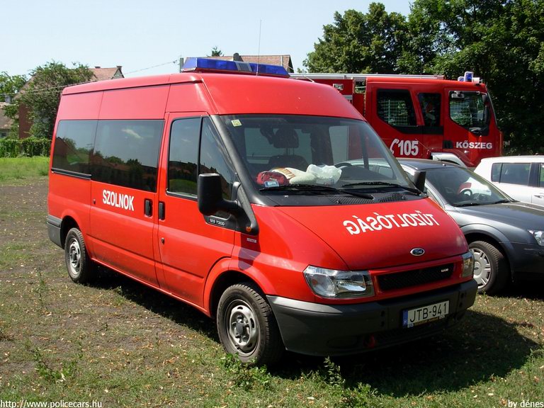 Ford Transit, Szolnoki Hivatásos Önkormányzati Tûzoltóság, fotó: dénes
Keywords: HÖT tûzoltóautó magyar Magyarország tûzoltó tûzoltóság JTB-941 fire firetruck Hungary hungarian