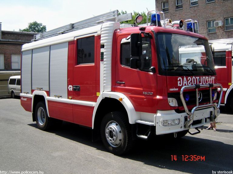 Mercedes Atego 1528 Rosenbauer, fotó: sterisoak
Keywords: tûzoltóautó magyar Magyarország tûzoltó tûzoltóság  fire firetruck Hungary hungarian