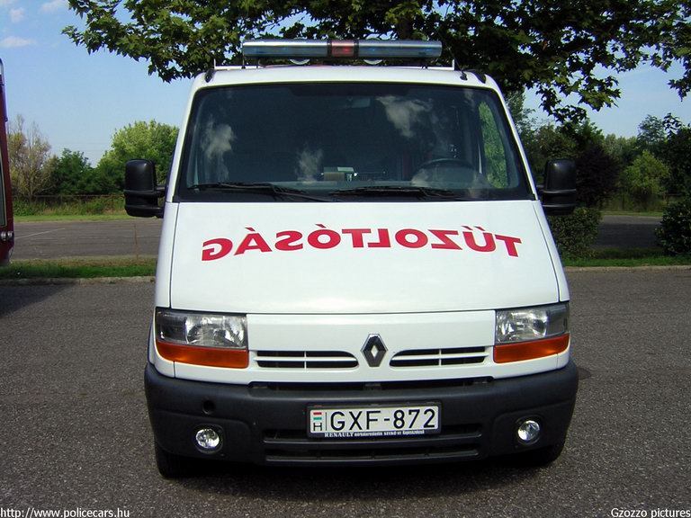 Renault Master, Dombóvári Hivatásos Önkormányzati Tûzoltóság, fotó: Gzozzo pictures
Keywords: HÖT tûzoltóautó magyar Magyarország tûzoltó tûzoltóság GXF-872 fire firetruck Hungary hungarian