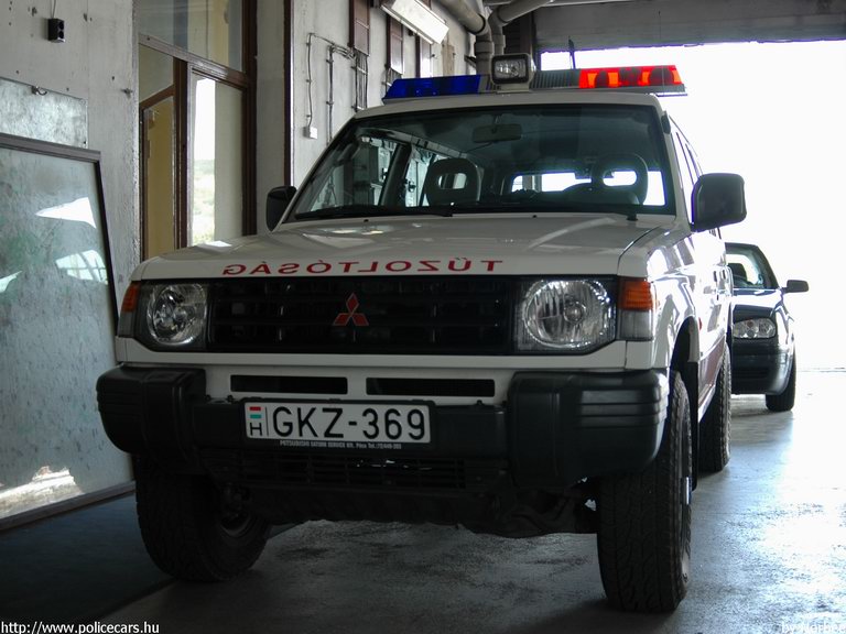 Mitsubishi Pajero, Pécsi Hivatásos Önkormányzati Tûzoltóság, fotó: Norbee
Keywords: HÖT tûzoltóautó magyar Magyarország tûzoltó tûzoltóság GKZ-369 fire firetruck Hungary hungarian
