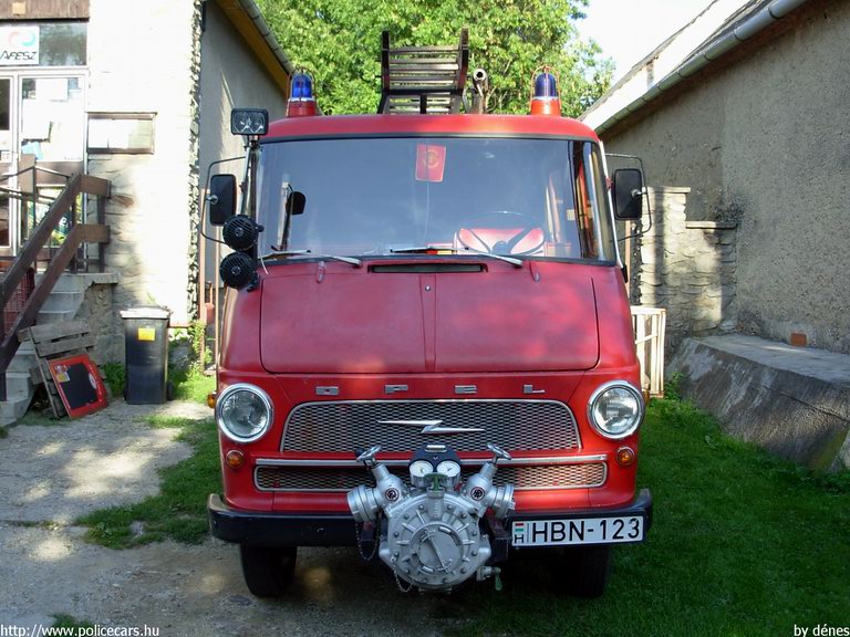 Opel Blitz, Kõszegszerdahelyi Önkéntes Tûzoltó Egyesület, fotó: dénes
Keywords: tûzoltóautó tûzoltó ÖTE tûzoltóság magyar Magyarország HBN-123 hungarian Hungary fire firetruck