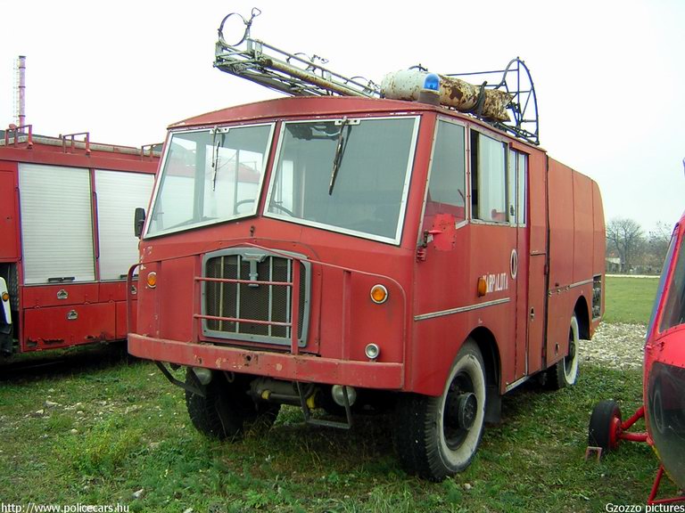 Thornycroft, fotó: Gzozzo pictures
Keywords: tûzoltóautó HÖT magyar Magyarország tûzoltó tûzoltóság  fire firetruck Hungary hungarian