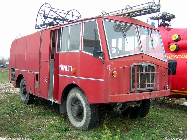 Thornycroft, fotó: Gzozzo pictures
Keywords: tûzoltóautó HÖT magyar Magyarország tûzoltó tûzoltóság  fire firetruck Hungary hungarian