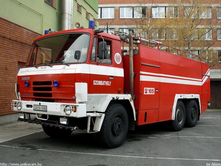 Tatra CAS T815 Karosa vízszállító, Szombathelyi Hivatásos Önkormányzati Tûzoltóság, fotó: dénes
Keywords: HÖT tûzoltóautó magyar Magyarország tûzoltó tûzoltóság AYA-586 fire firetruck Hungary hungarian