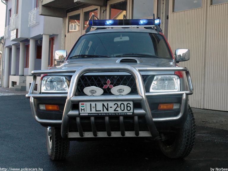 Mitsubishi L-200, Balassagyarmati Hivatásos Önkormányzati Tûzoltóság, fotó: Norbee
Keywords: HÖT tûzoltóautó magyar Magyarország tûzoltó tûzoltóság ILN-206 fire firetruck Hungary hungarian