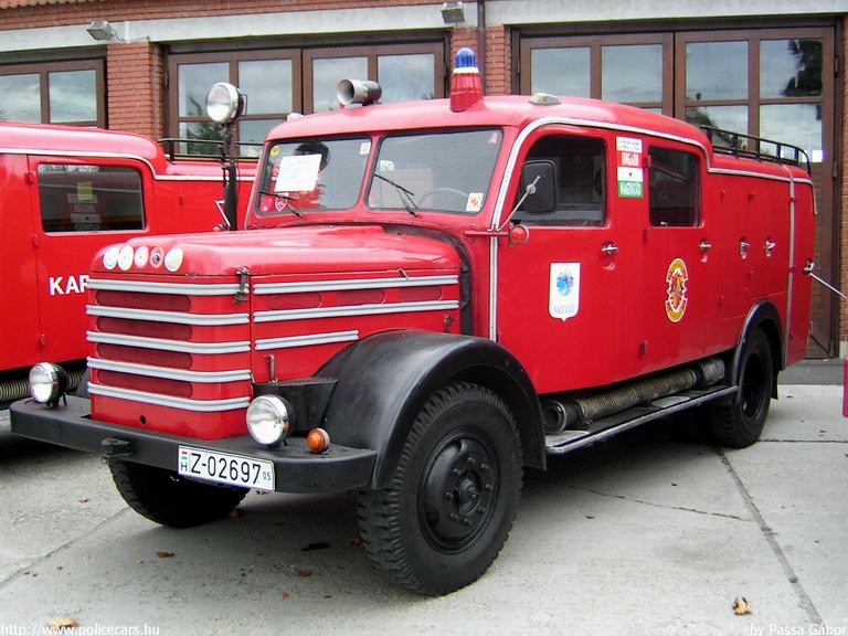 Csepel D-352, Nagyatádi Hivatásos Önkormányzati Tûzoltóság, fotó: Passa Gábor
Keywords: tûzoltóautó tûzoltó HÖT tûzoltóság magyar Magyarország fire firetruck Hungary hungarian
