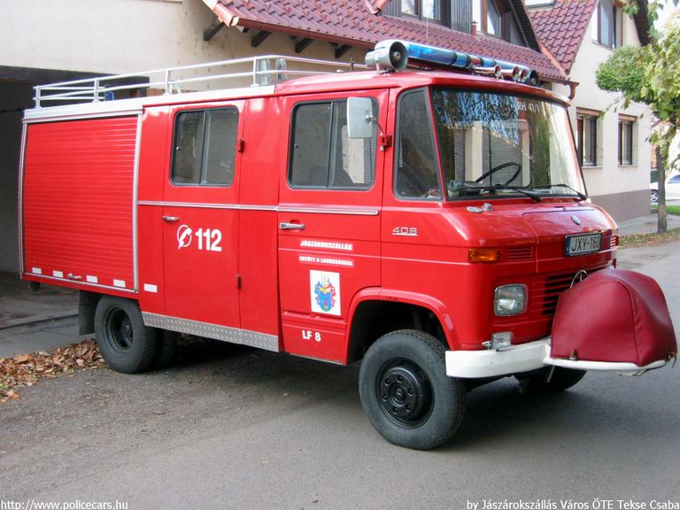 Mercedes 408 LF, Jászárokszállási Önkéntes Tûzoltó Egyesület, fotó: Tekse Csaba
Keywords: tûzoltó tûzoltóság tûzoltóautó ÖTE magyar Magyarország JXY-160 hungarian Hungary fire firetruck
