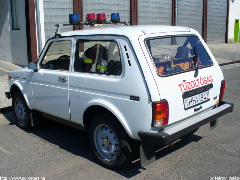 Lada Niva, Veszprémi Hivatásos Önkormányzati Tûzoltóság, fotó: Márton Balázs
Keywords: tûzoltóautó HÖT magyar Magyarország tûzoltó tûzoltóság HHV-942 fire firetruck Hungary hungarian