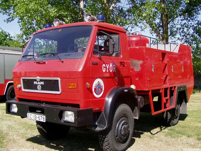 MAN, Gyõri Hivatásos Önkormányzati Tûzoltóság, fotó: Danigabi
Keywords: HÖT tûzoltóautó magyar Magyarország tûzoltó tûzoltóság CIB-678 fire firetruck Hungary hungarian
