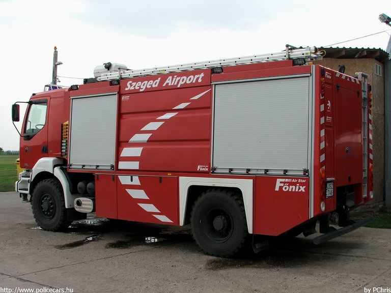 Renault, Szeged Airport, fotó: PChris
Keywords: JSZ-746 tûzoltóautó létesítményi tûzoltóság