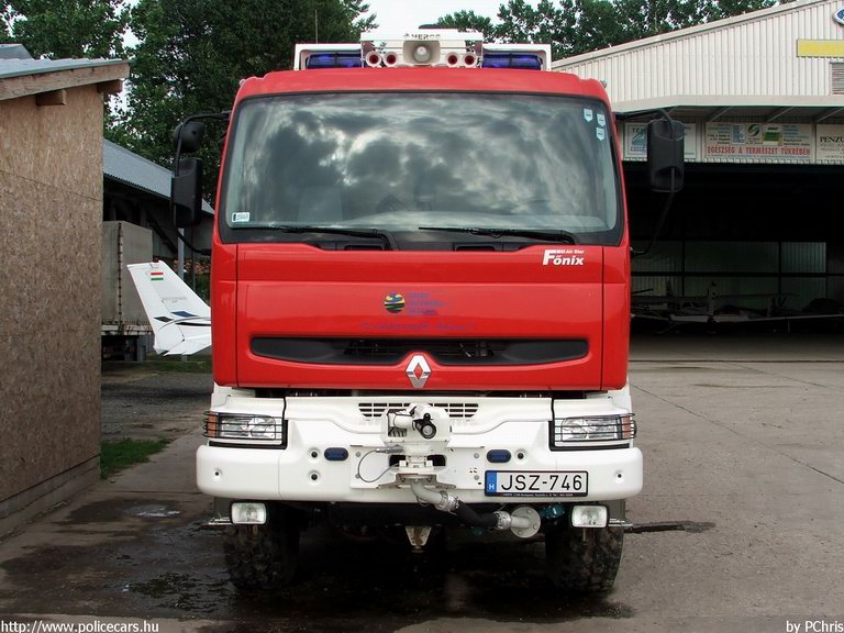 Renault, Szeged Airport, fotó: PChris
Keywords: JSZ-746 tûzoltóautó létesítményi tûzoltóság