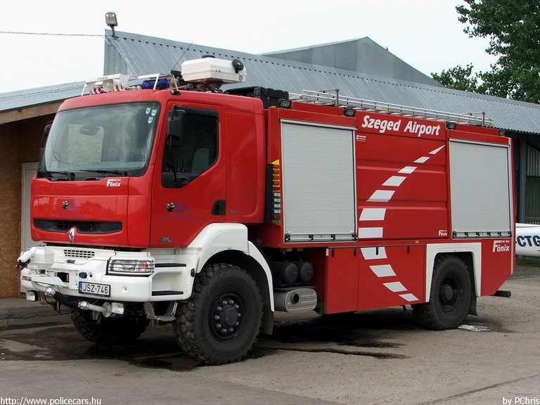 Renault, Szeged Airport, fotó: PChris
Keywords: JSZ-746 tûzoltóautó létesítményi tûzoltóság