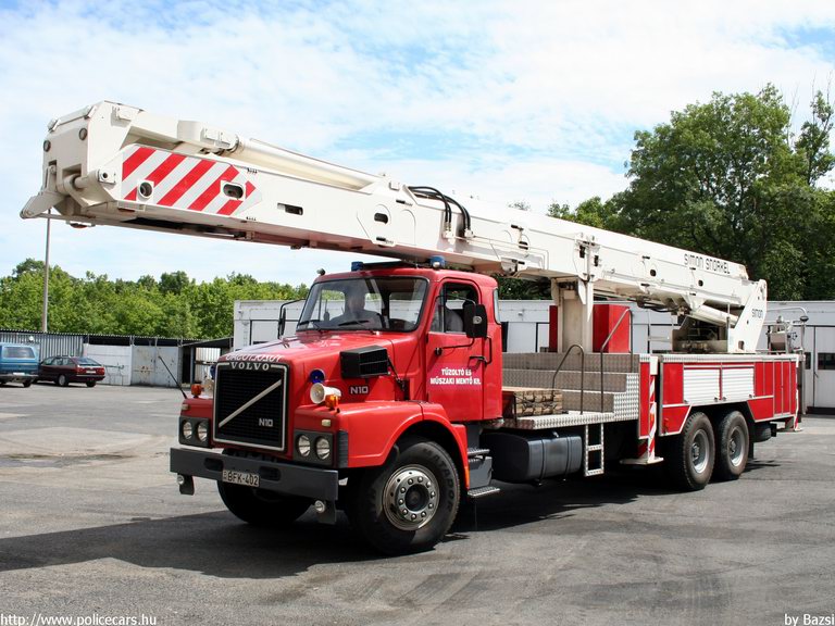 Volvo, Tiszaújváros, Tûzoltó és Mûszaki Mentõ Kft., fotó: Bazsi
Keywords: tûzoltóautó létesítményi tûzoltóság