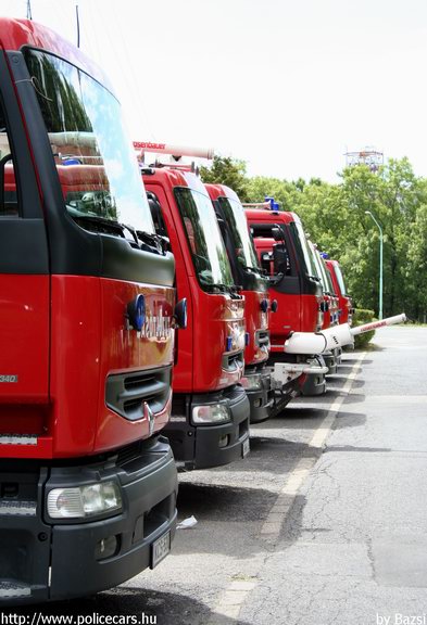 Renault, Tiszaújváros, Tûzoltó és Mûszaki Mentõ Kft., fotó: Bazsi
Keywords: tûzoltóautó létesítményi tûzoltóság
