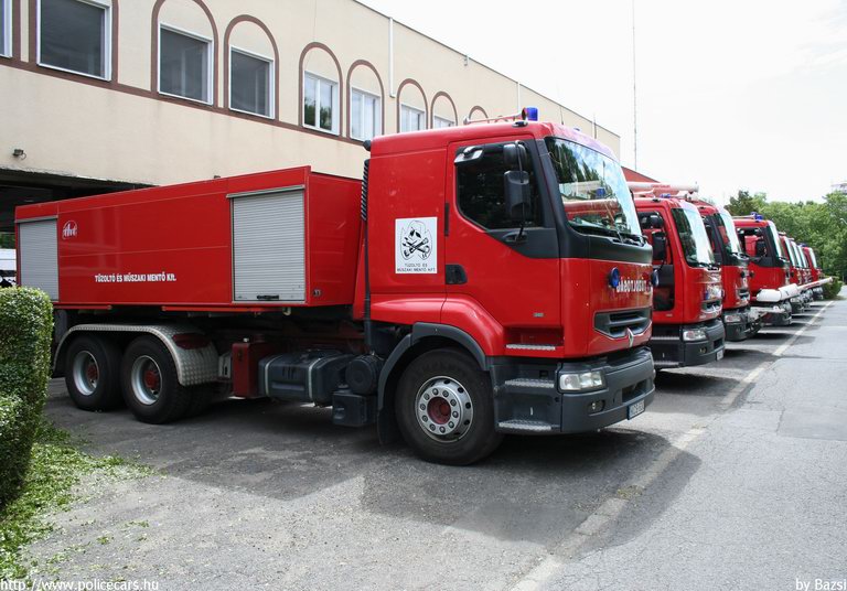Renault, Tiszaújváros, Tûzoltó és Mûszaki Mentõ Kft., fotó: Bazsi
Keywords: tûzoltóautó létesítményi tûzoltóság
