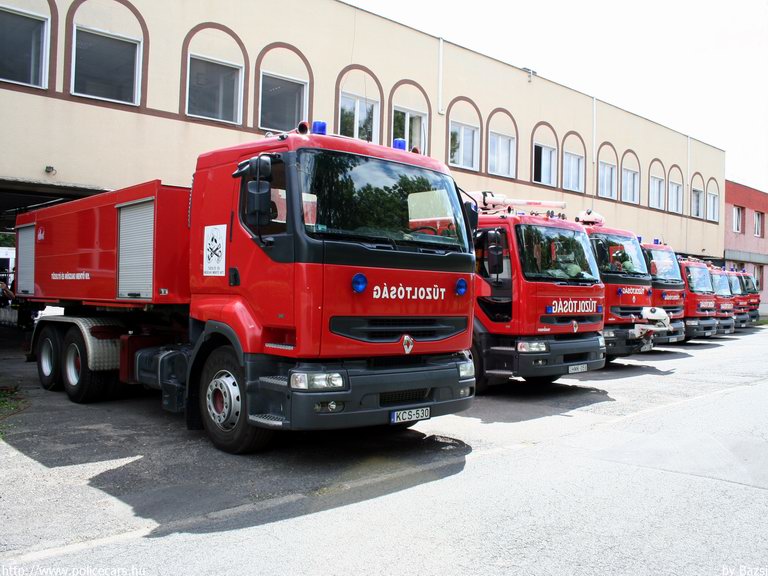 Renault, Tiszaújváros, Tûzoltó és Mûszaki Mentõ Kft., fotó: Bazsi
Keywords: tûzoltóautó létesítményi tûzoltóság