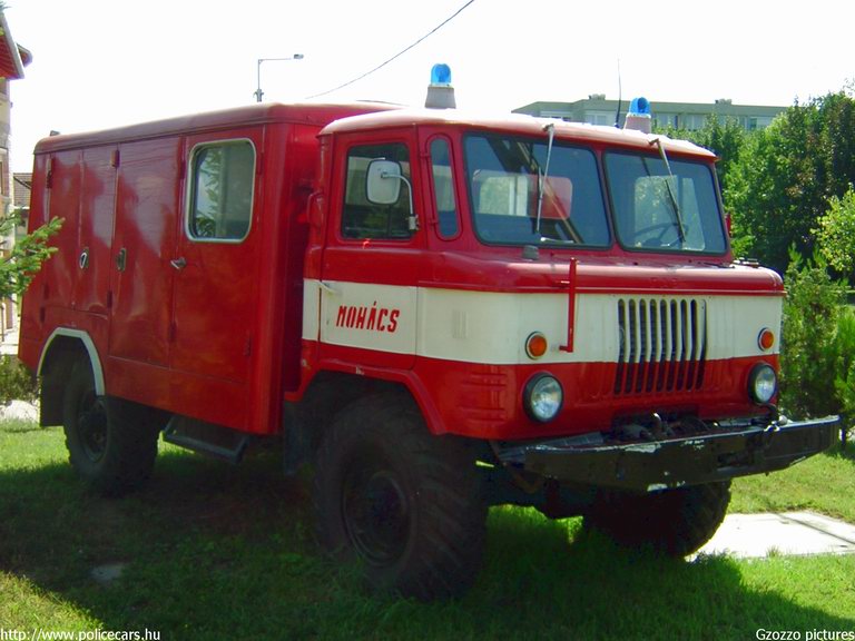 GAZ-66, Mohácsi Hivatásos Önkormányzati Tûzoltóság, fotó: Gzozzo pictures
Keywords: tûzoltóautó HÖT magyar Magyarország tûzoltó tûzoltóság  fire firetruck Hungary hungarian
