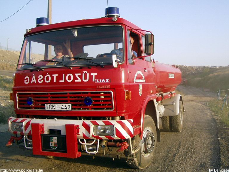 Liaz, Veszprémvarsányi Önkéntes Tûzoltó Egyesület, fotó: Danigabi
Keywords: ÖTE tûzoltóautó hungarian Hungary fire firetruck magyar Magyarország tûzoltó tûzoltóság CKE-443