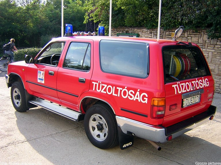 Toyota 4 Runner Saurus, Esztergomi Hivatásos Önkormányzati Tûzoltóság, fotó: Gzozzo pictures
Keywords: tûzoltóautó HÖT magyar Magyarország tûzoltó tûzoltóság DUE-078 fire firetruck Hungary hungarian