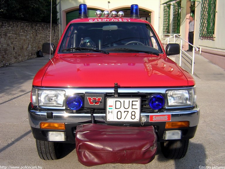 Toyota 4 Runner Saurus, Esztergomi Hivatásos Önkormányzati Tûzoltóság, fotó: Gzozzo pictures
Keywords: tûzoltóautó HÖT magyar Magyarország tûzoltó tûzoltóság DUE-078 fire firetruck Hungary hungarian