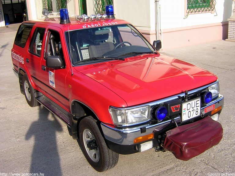 Toyota 4 Runner Saurus, Esztergomi Hivatásos Önkormányzati Tûzoltóság, fotó: Gzozzo pictures
Keywords: tûzoltóautó HÖT magyar Magyarország tûzoltó tûzoltóság DUE-078 fire firetruck Hungary hungarian