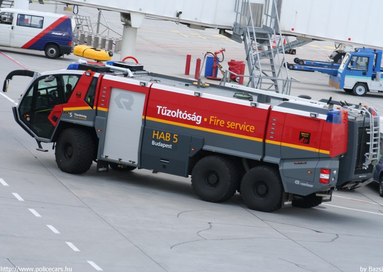 Rosenbauer Panther, Budapest Airport (Ferihegy) Repülõtéri Tûzoltóság, fotó: Bazsi
Keywords: tûzoltóautó létesítményi