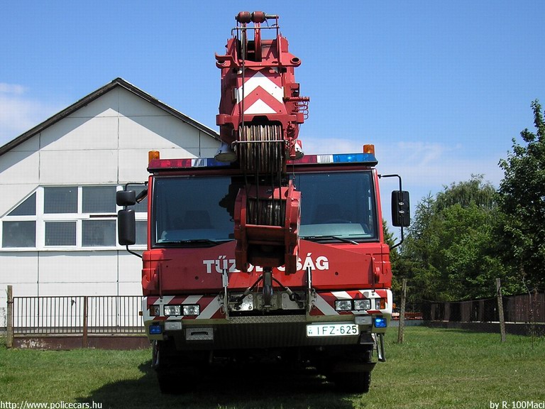 Faun ATF 60-4 Tadano, Nyíregyházi Hivatásos Önkormányzati Tûzoltóság, fotó: R-100Maci
Keywords: HÖT tûzoltóautó magyar Magyarország tûzoltó tûzoltóság IFZ-625 fire firetruck Hungary hungarian