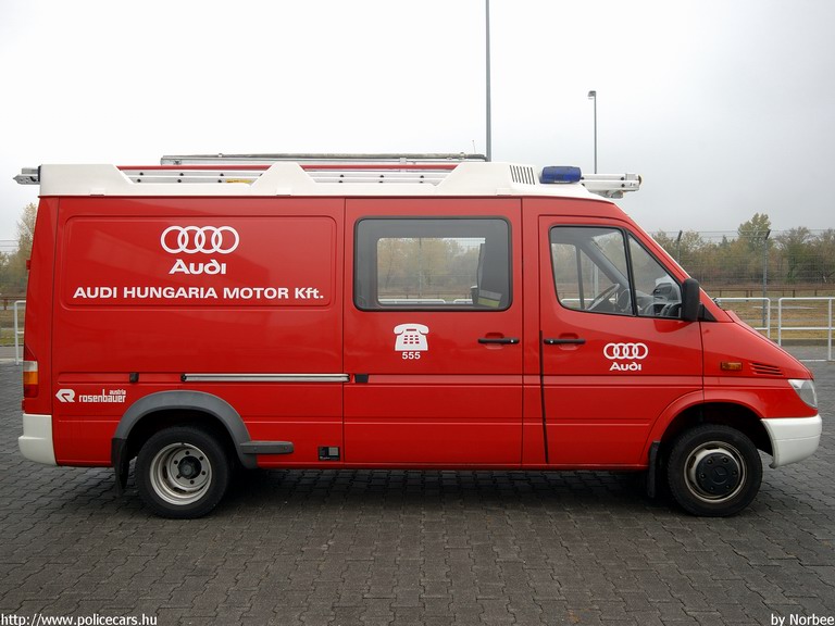 Mercedes-Benz Sprinter 413 CDI, Audi Hungária Létesítményi Tûzoltóság, fotó: Norbee
Keywords: tûzoltóautó