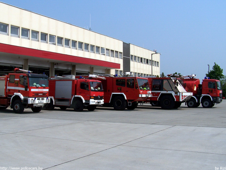 Ferihegy, fotó: Rizi
Keywords: létesítményi tûzoltóság tûzoltóautó